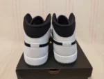 Jordan 1 Mid Diamond Shorts - Image 2